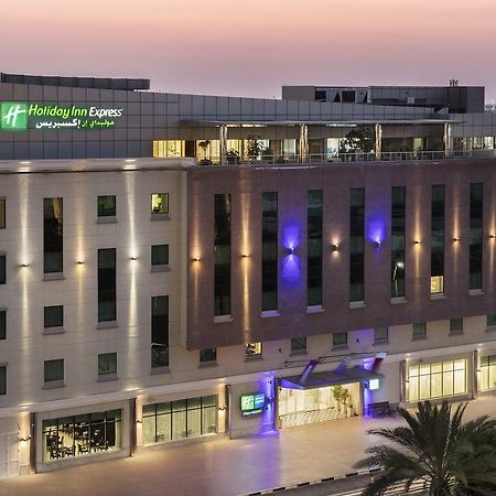 Holiday Inn Express Dubai Safa Park, An Ihg Hotel エクステリア 写真