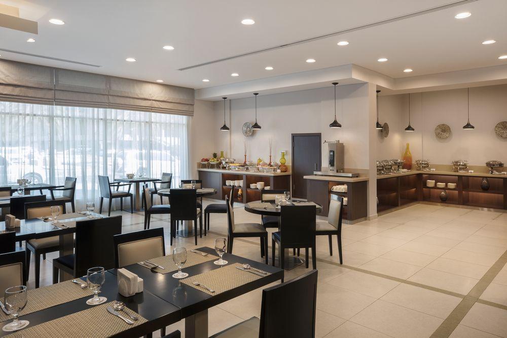 Holiday Inn Express Dubai Safa Park, An Ihg Hotel エクステリア 写真