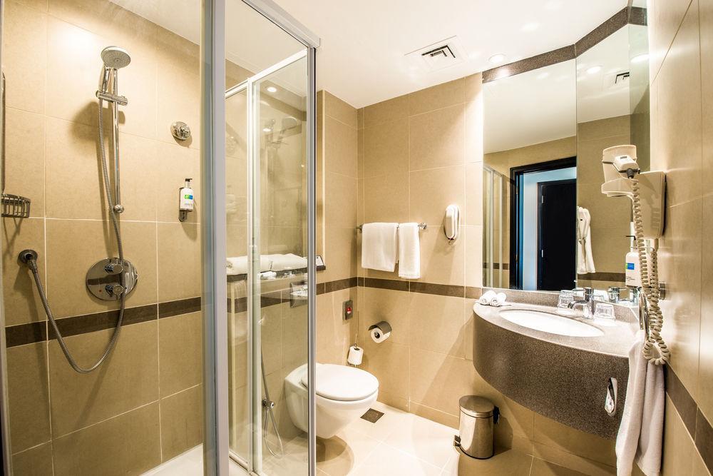Holiday Inn Express Dubai Safa Park, An Ihg Hotel エクステリア 写真