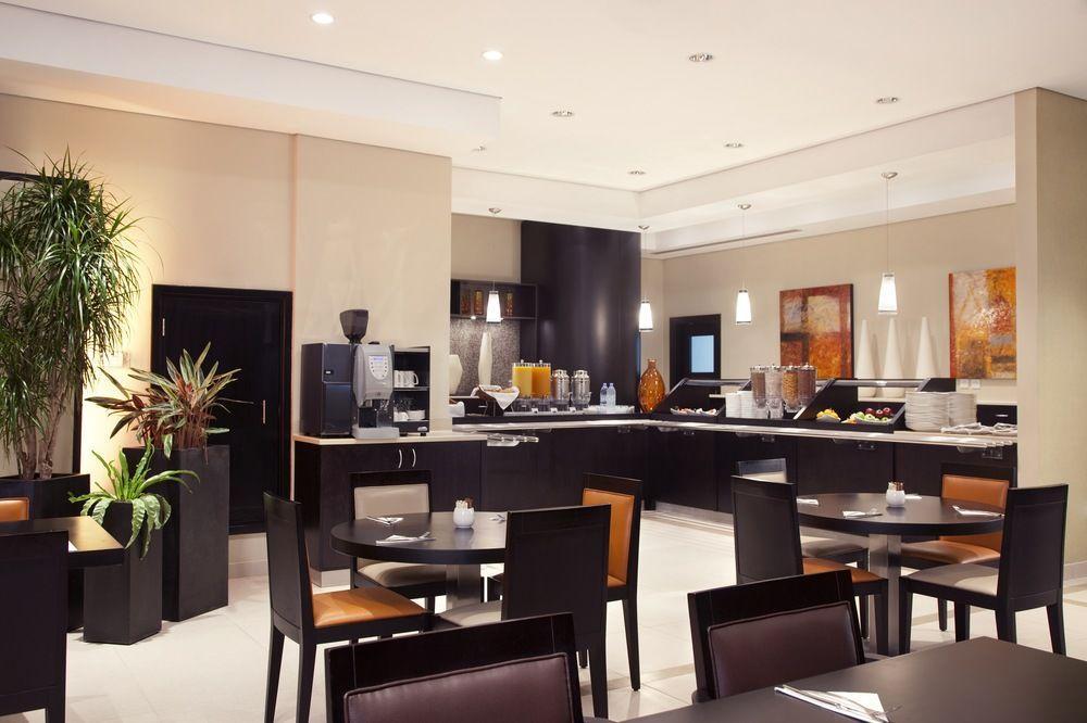 Holiday Inn Express Dubai Safa Park, An Ihg Hotel エクステリア 写真