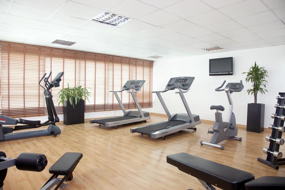 Holiday Inn Express Dubai Safa Park, An Ihg Hotel エクステリア 写真